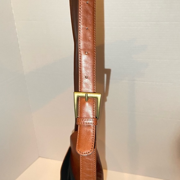 Liz Claiborne Brown Genuine Leather Shoulder/Crossbody Bag with Adjustable Strap - Picture 14 of 15